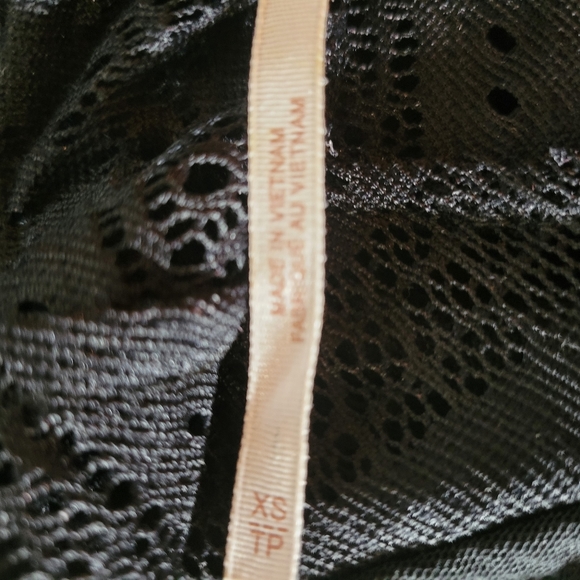 Womens XS Free People black open weave lace 3/4 sleeve top - Picture 5 of 8